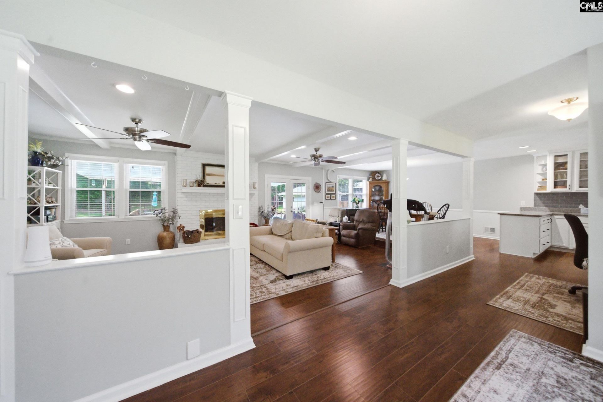 367 Nina Lee Drive  Photo 5