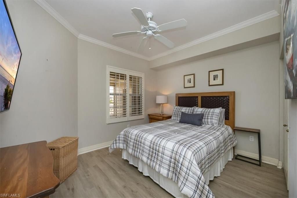 410 Bayfront Pl , Unit 2405, Naples, FL 34102 Photo