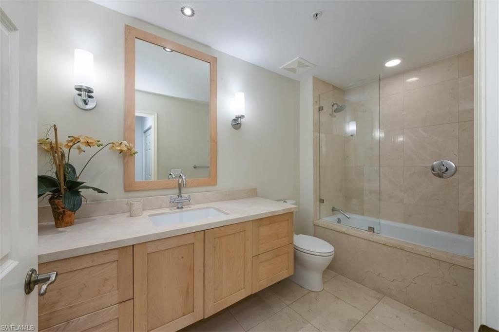 410 Bayfront Pl , Unit 2405, Naples, FL 34102 Photo