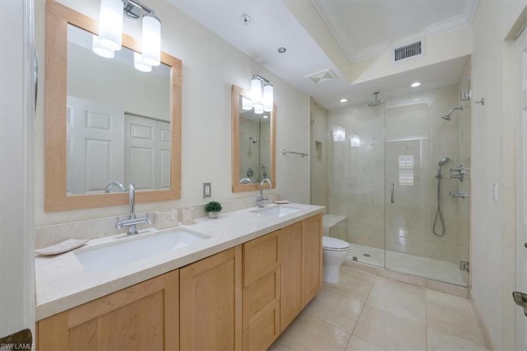410 Bayfront Pl , Unit 2405, Naples, FL 34102 Photo