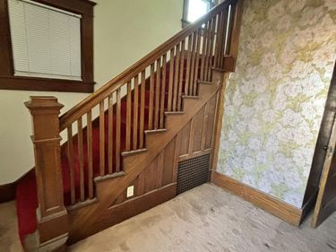 105 E 5 Street, Stromsburg, NE 68666