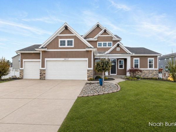 3857 Winsome Drive, Hudsonville, MI 49426