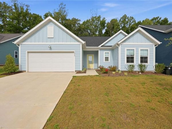 1063 Grey Flint Place , Mebane, NC 27302