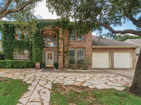 3520 Stone Creek Lane S, Fort Worth, TX 76137