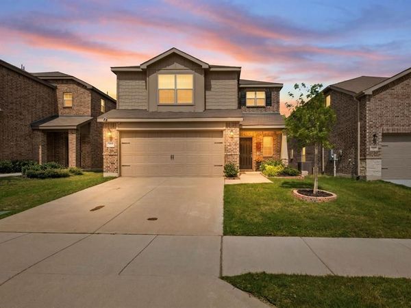 325 Hopson Street, Van Alstyne, TX 75495