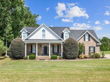 5124 Bartizan Drive, Holly Springs, NC 27540
