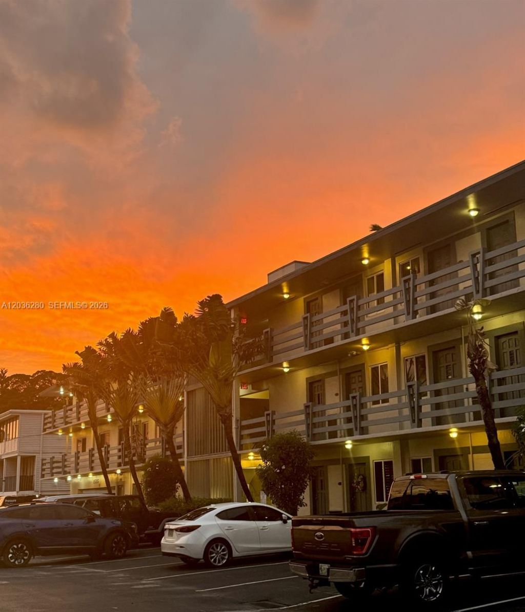 1535 SE 15th St , Unit 304, Fort Lauderdale, FL 33316 Photo