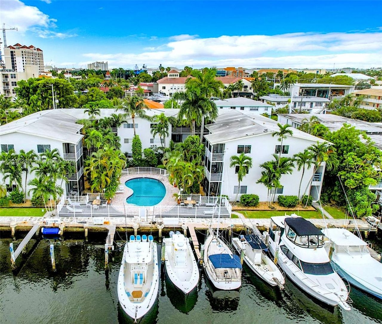 1535 SE 15th St , Unit 304, Fort Lauderdale, FL 33316 Photo
