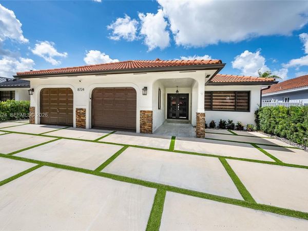 8724 NW 149th Ter , Miami Lakes, FL 33018