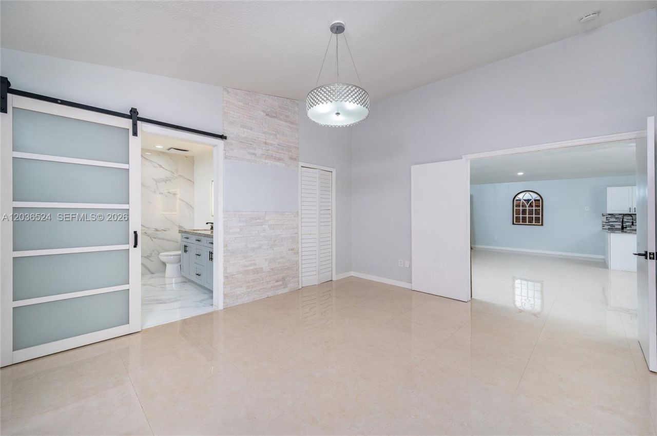 8724 NW 149th Ter , Miami Lakes, FL 33018 Photo