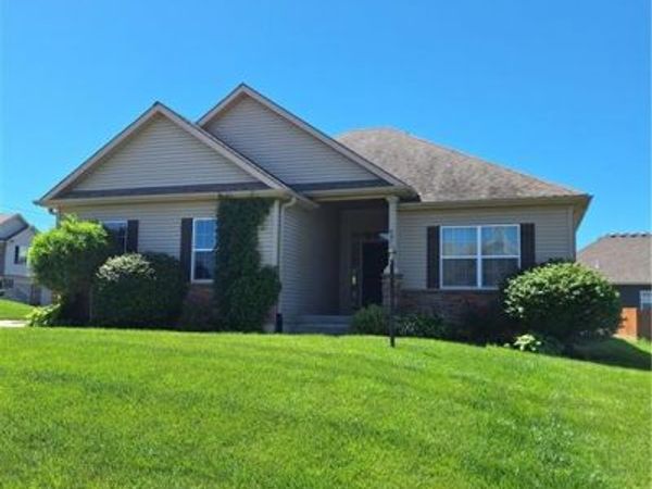 4010 Greywood Lane, St Joseph, MO 64505