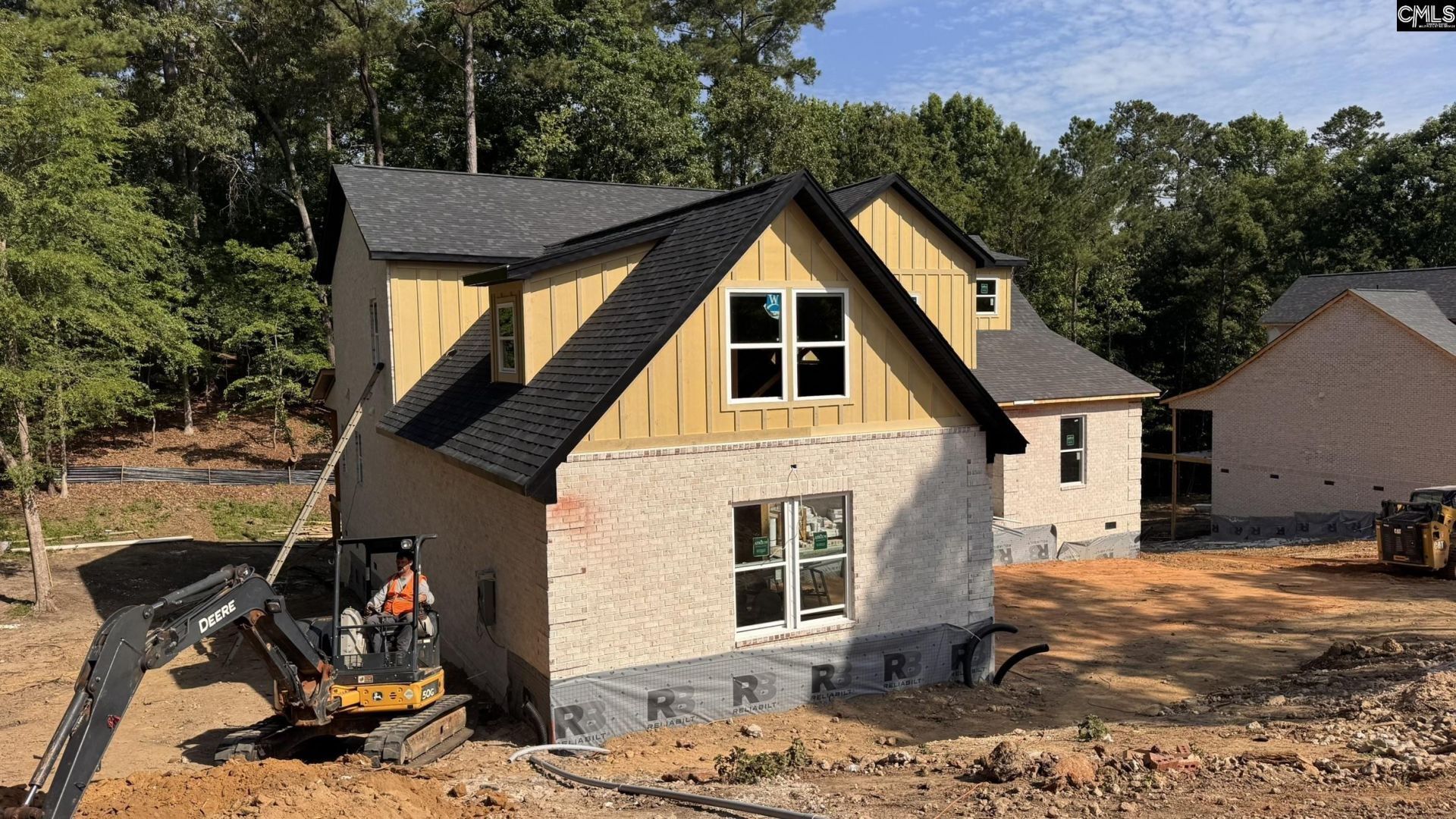105 Silver Lake Circle  Photo 4