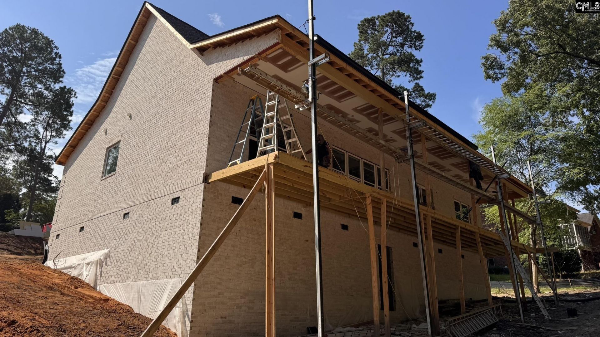 105 Silver Lake Circle  Photo 5