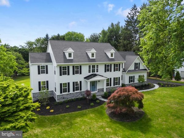 17 HICKORY LANE, MALVERN, PA 19355