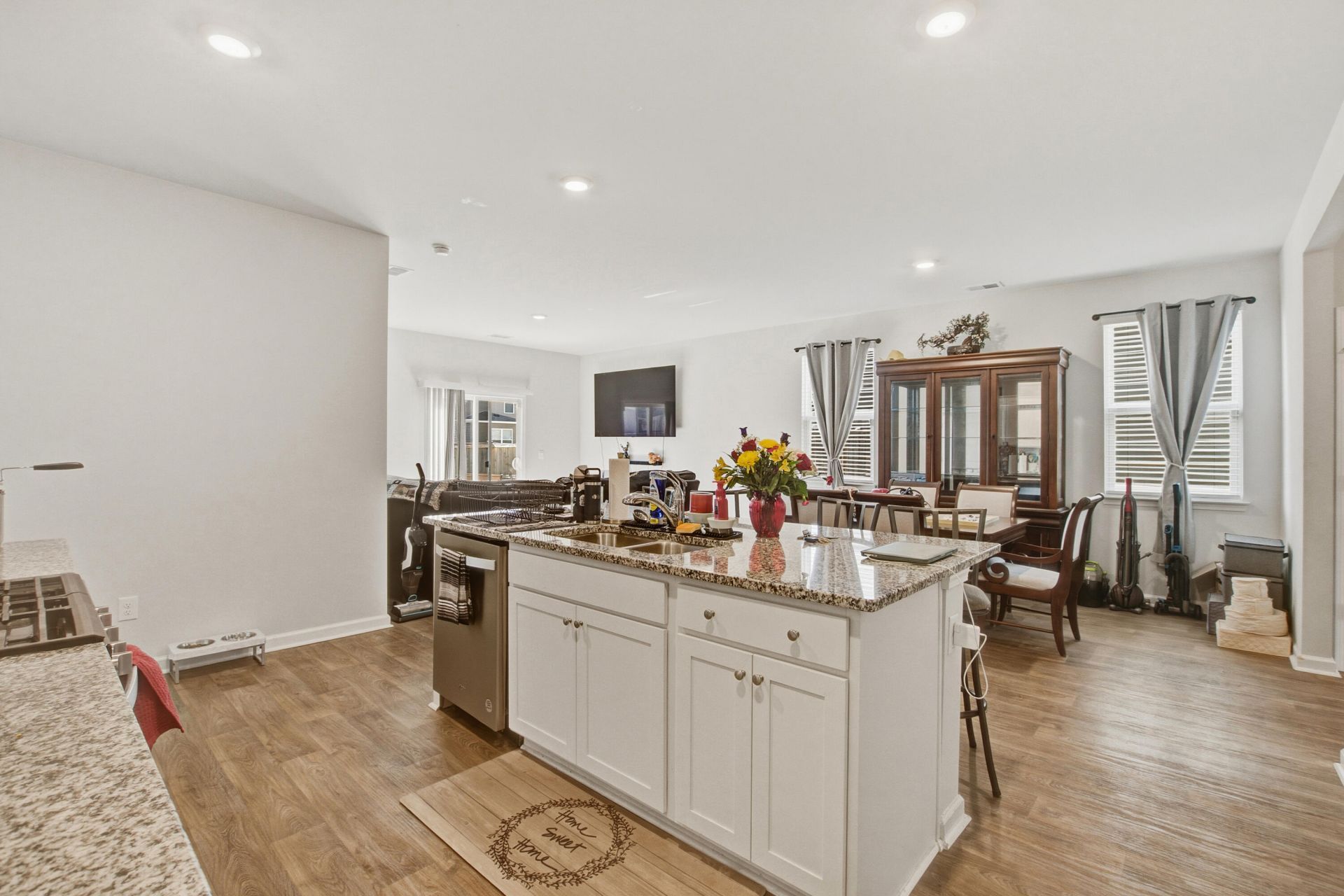 128 Holly Leaf Lane Photo 17