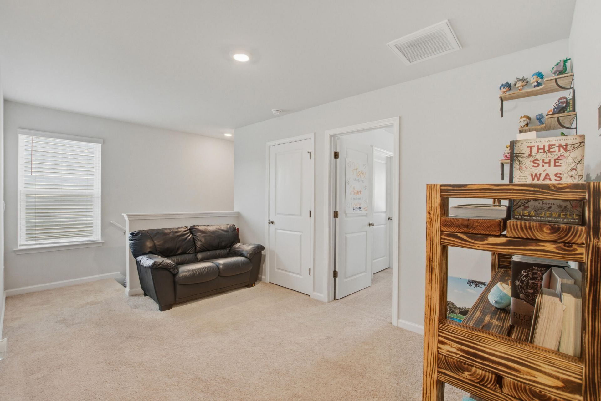 128 Holly Leaf Lane Photo 23