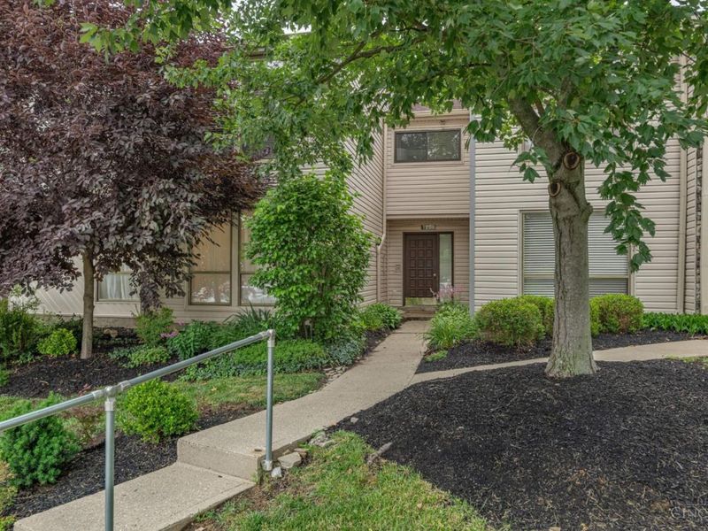 7268 E Galbraith Road, Unit A, Sycamore Township, OH 45243 Photo 1