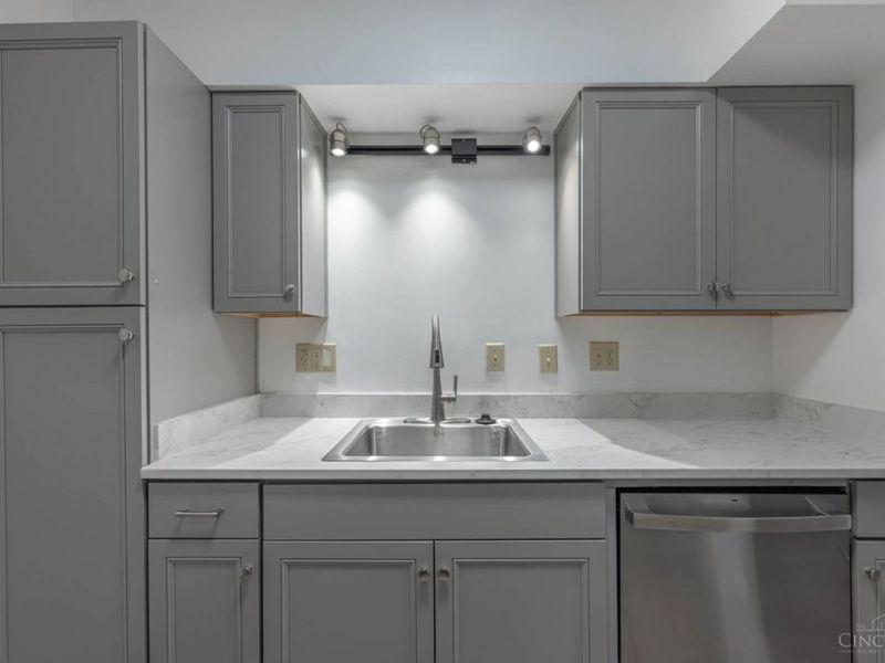 7268 E Galbraith Road, Unit A, Sycamore Township, OH 45243 Photo 17