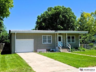 728 N Cherry Street, Valentine, NE 69201