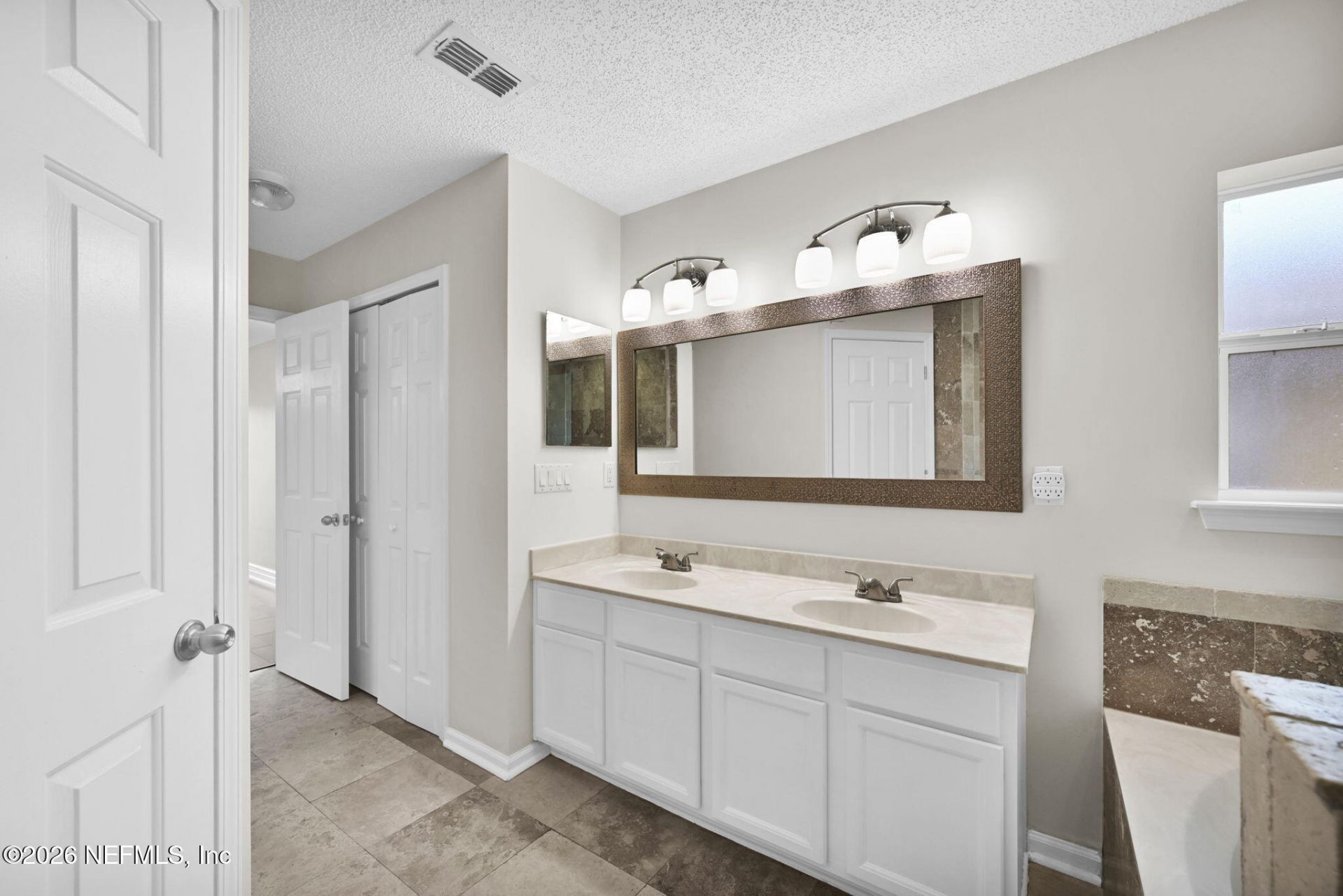 2599 Bentshire Drive, Jacksonville, FL 32246 Photo