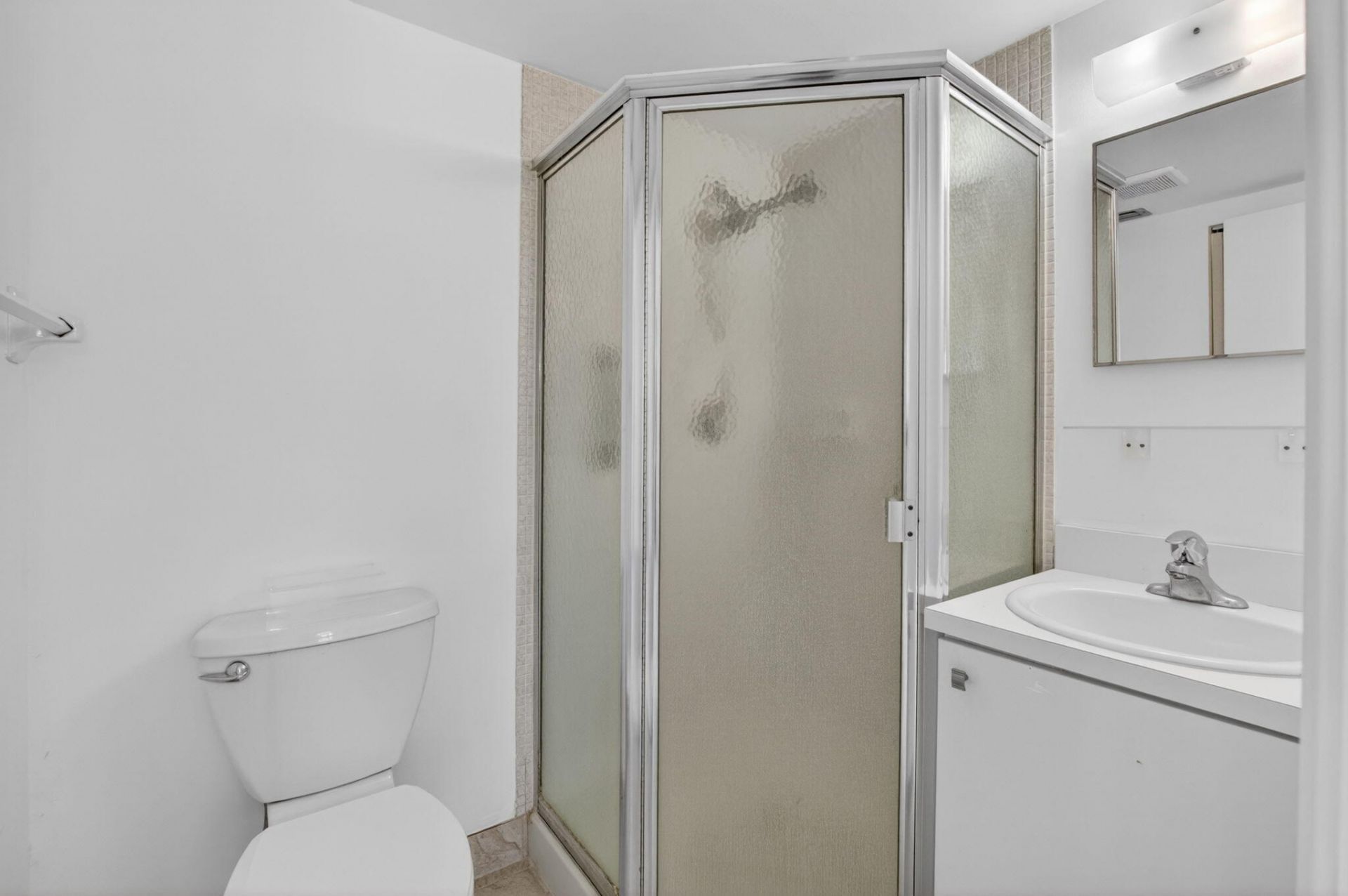 2401 Del Aire Boulevard, Unit 101, Delray Beach, FL 33445 Photo