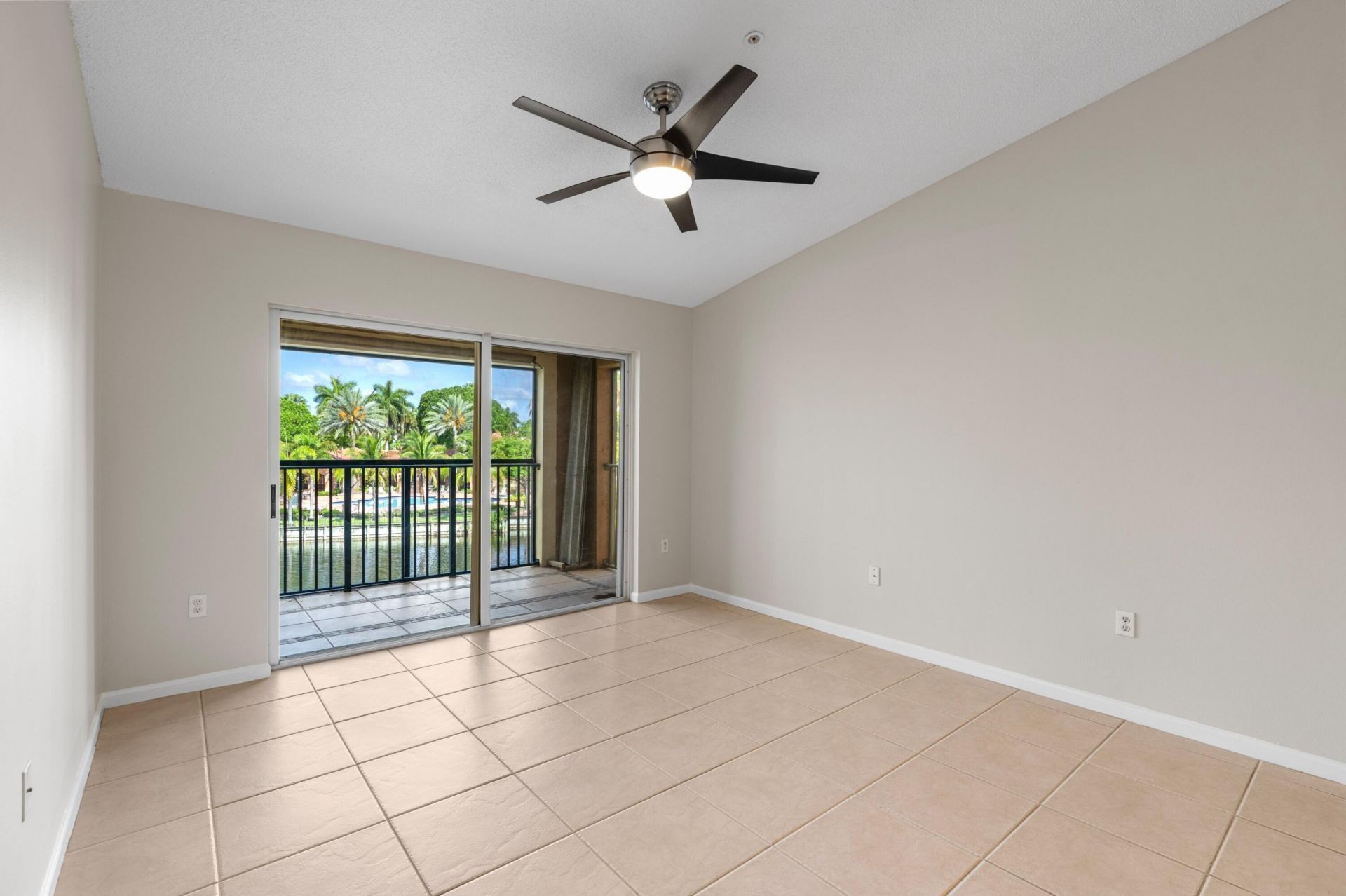 4828 N State Road 7, Unit 8306, Coconut Creek, FL 33073 Photo
