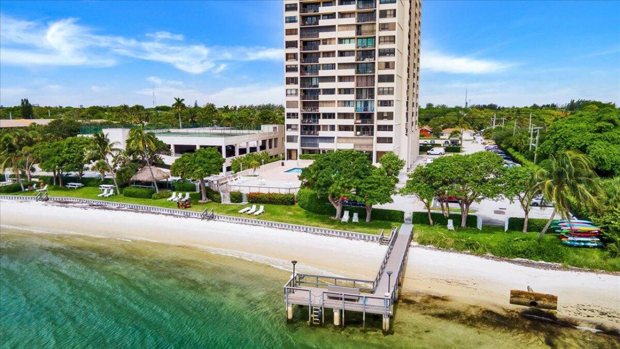 5600 N Flagler Drive, Unit 1608, West Palm Beach, FL 33407 Photo