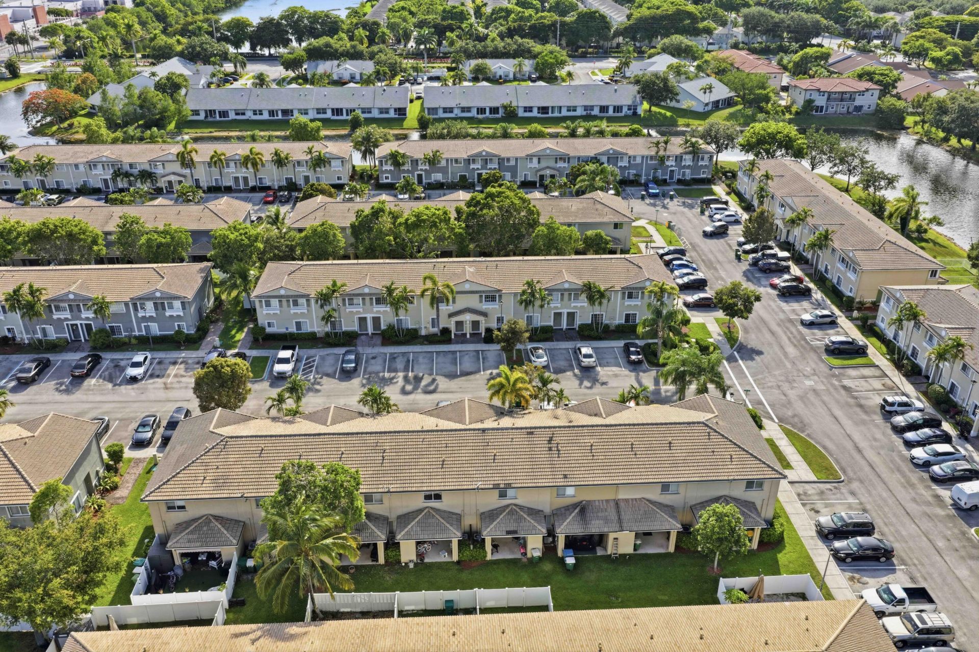 5959 London Lane, Tamarac, FL 33321 Photo