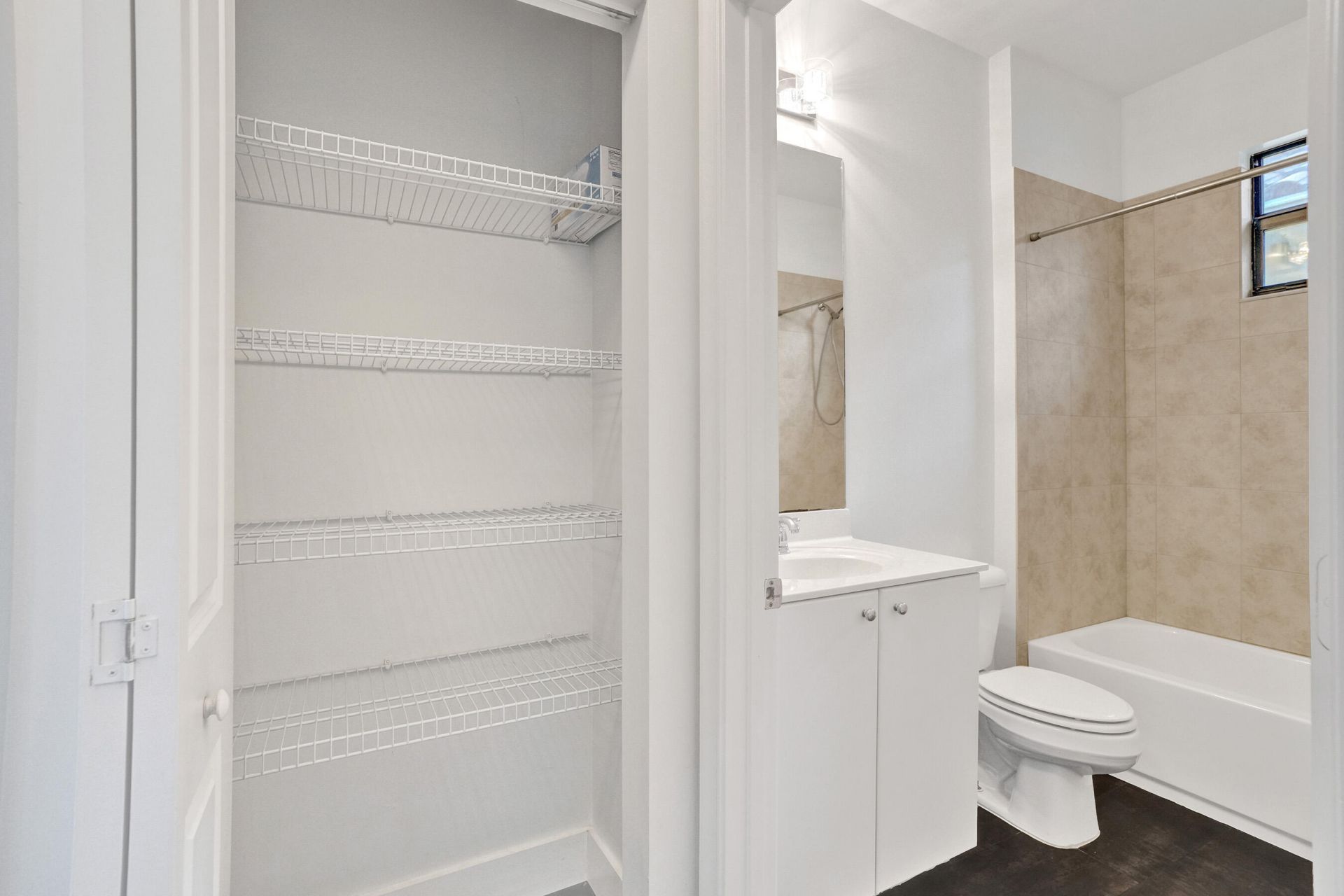 12662 NW 32nd Place, Sunrise, FL 33323 Photo