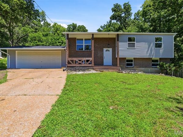 25 Apache Trail , Fenton, MO 63026