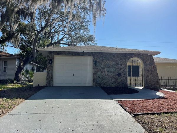 8910 ELM LEAF COURT , PORT RICHEY, FL 34668