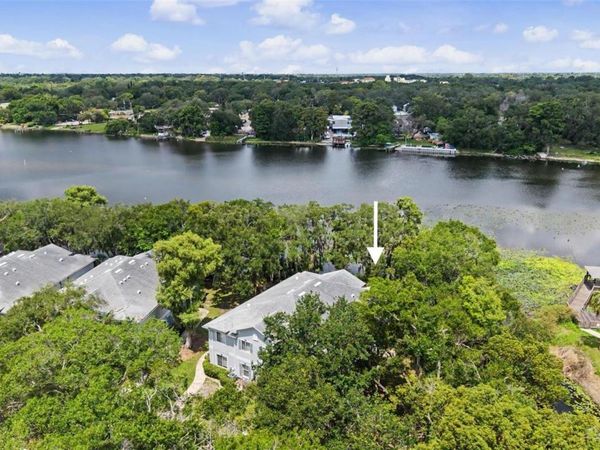 7434 E BANK DRIVE , TAMPA, FL 33617