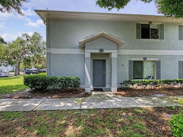 7434 E BANK DRIVE, TAMPA, FL 33617