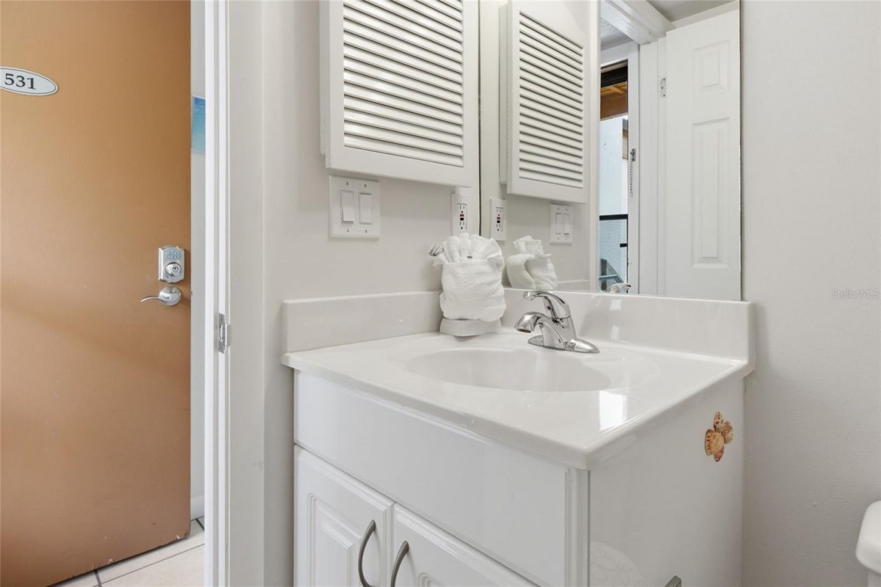 1500 Cove II Place, Unit 531, Sarasota, FL 34242 Photo