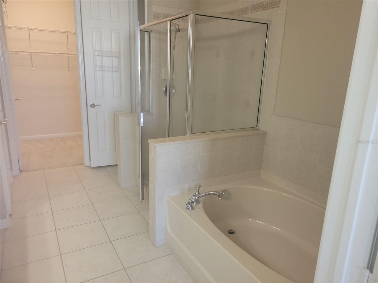 7905 N Seminole Boulevard, Unit 3404, Seminole, FL 33772 Photo