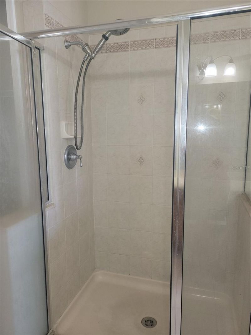 7905 N Seminole Boulevard, Unit 3404, Seminole, FL 33772 Photo
