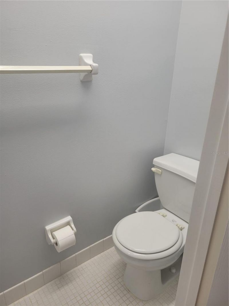9950 62nd Terrace N, Unit 417, Saint Petersburg, FL 33708 Photo