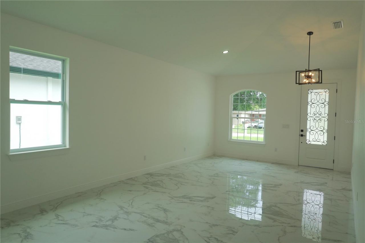 8924 N Orleans Avenue , Tampa, FL 33604 Photo