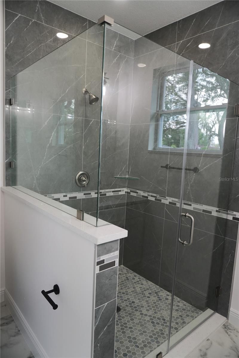8924 N Orleans Avenue , Tampa, FL 33604 Photo