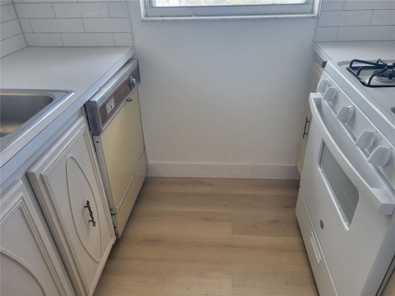 9950 62nd Terrace N, Unit 404, Saint Petersburg, FL 33708 Photo