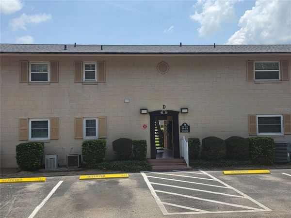 1100 E CAROLINE STREET, Unit 119, TAVARES, FL 32778