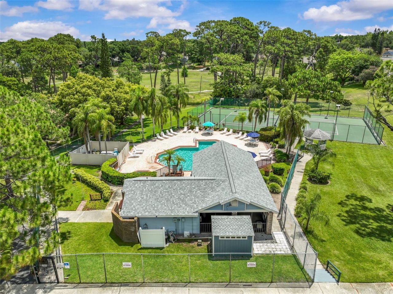 3224 Montrose Circle , Palm Harbor, FL 34684 Photo