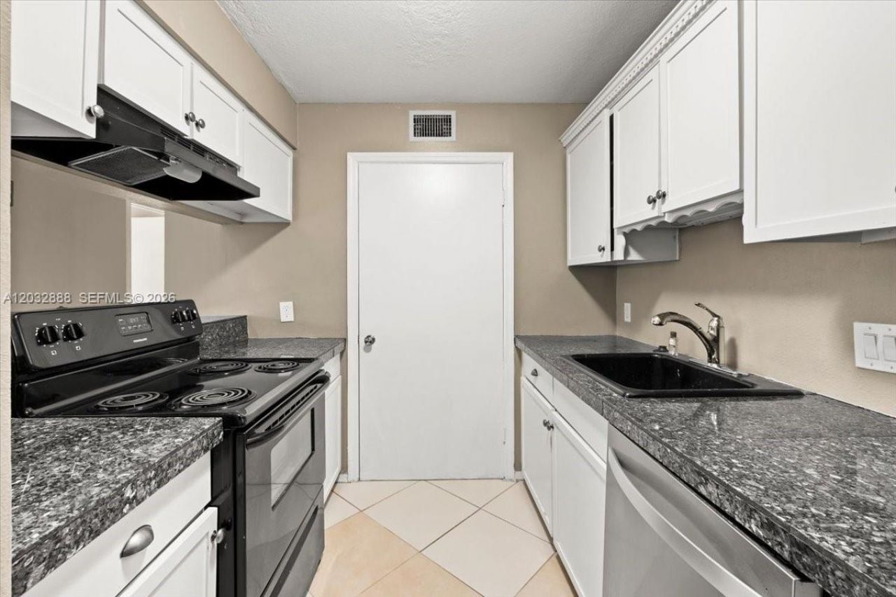 2303 N Congress Ave, Unit 27, Boynton Beach, FL 33426 Photo