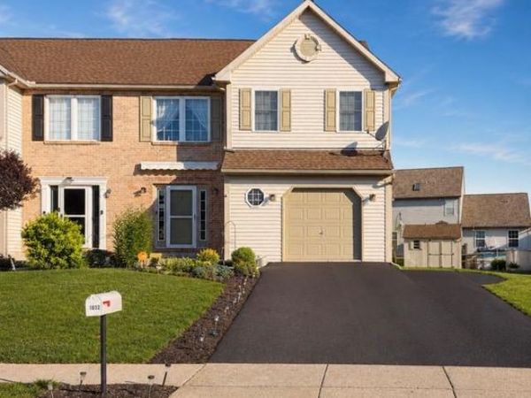 1032 ITHICA, READING, PA 19605