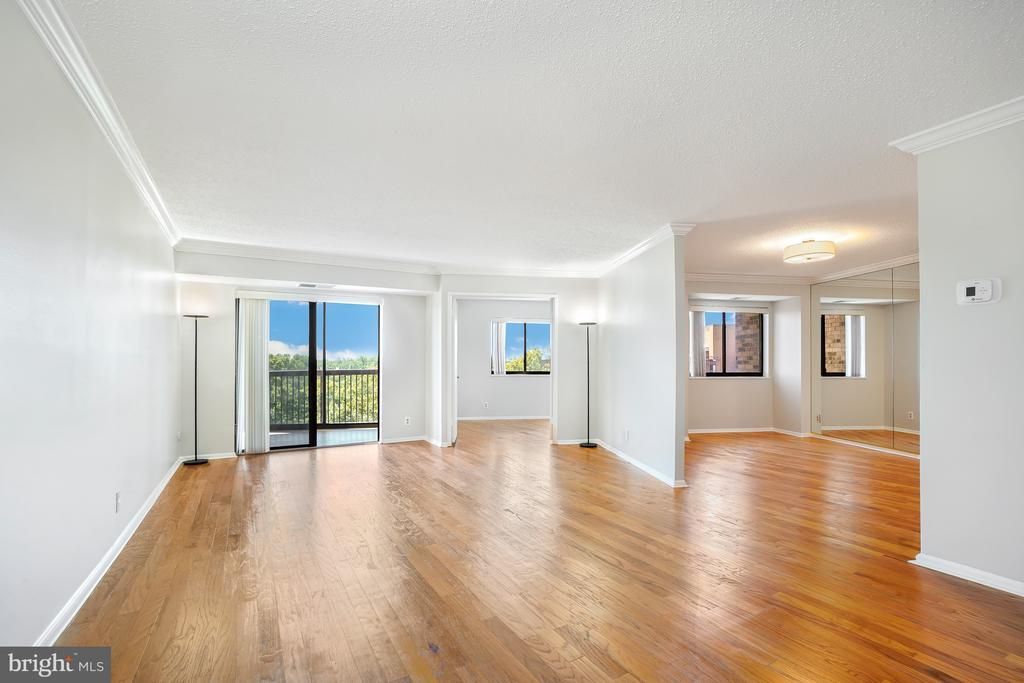 5904 Mount Eagle Drive, Unit 614, Alexandria, VA 22303 Main Photo