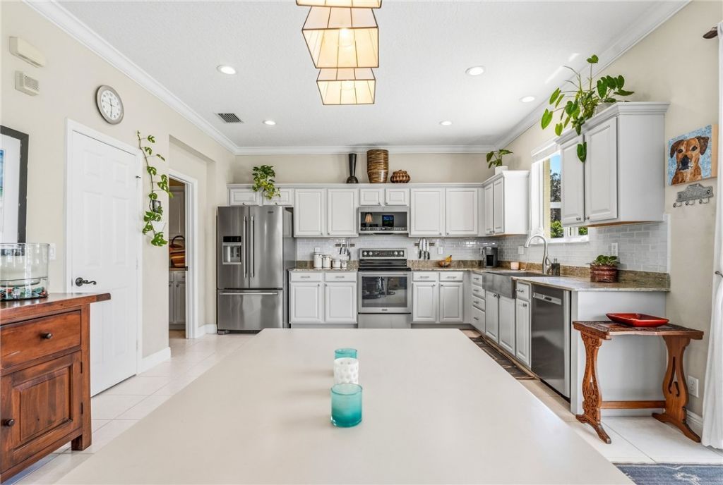 6455 36th Lane, Vero Beach, FL 32966 Photo