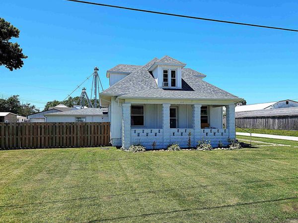202 S Burke Street, Wolcott, IN 47995