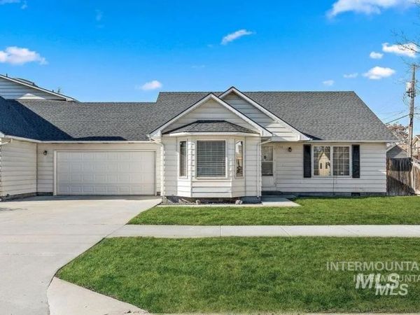 716 S 9th Ave, Caldwell, ID 83605