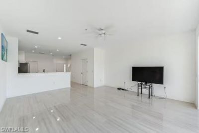 827 Hampton Cir , Unit 146, Naples, FL 34105 Photo