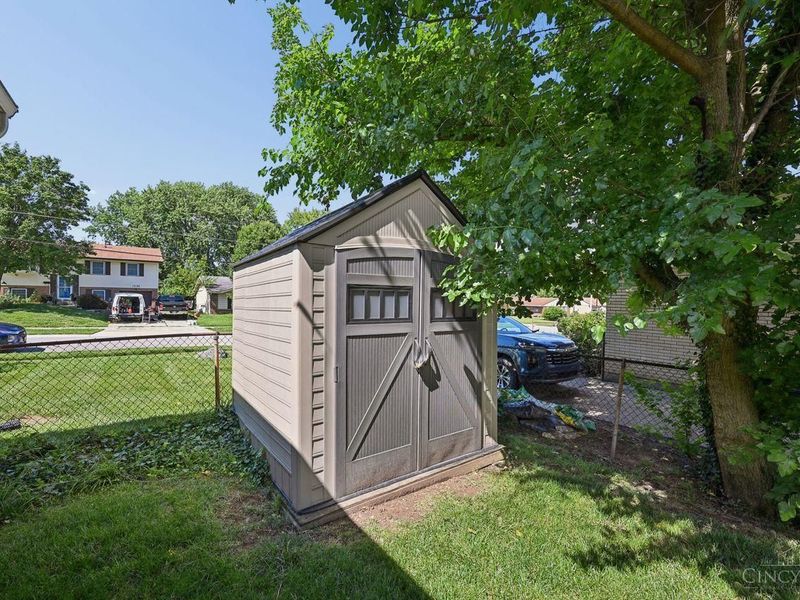 12172 Westerly Drive, Colerain Township, OH 45231 Photo 33